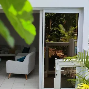 Les Du Château D'ô , Deshaies Guadeloupe
